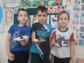 День зимующих птиц. День зимующих птиц.
